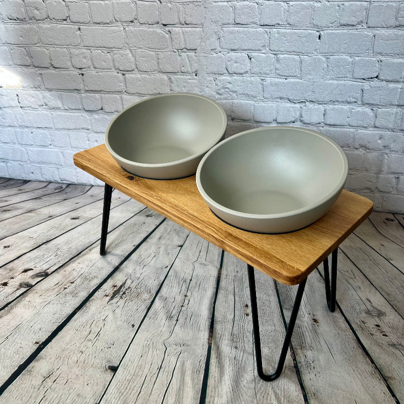 Futterstation Urban Edge mit Betonoptik Näpfen für Grosse Hunde - sofort verfügbares Einzelstueck